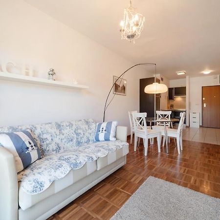 Nowoczesny Apartament W Helskiej Villi W Helu Exterior photo